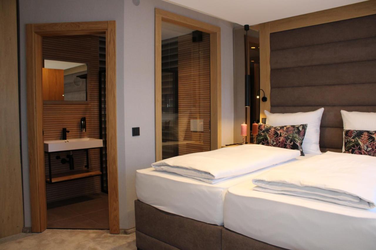 Hotel Reutlinger Hof รอยท์ลิงเงน ภายนอก รูปภาพ